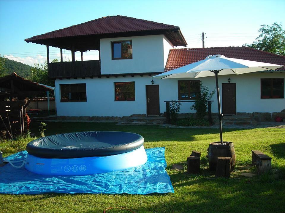 Guest House Yana Tŭrkasheni Extérieur photo
